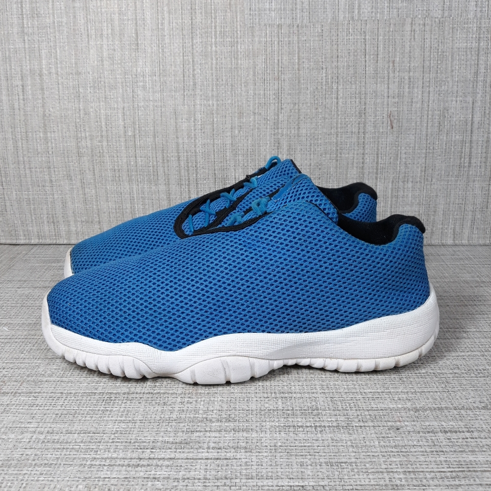 Nike Air Jordan Future Low Sneakers Sz 8.5